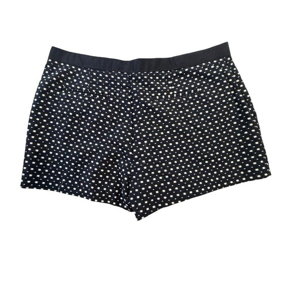 FOREVER 21 Textured Navy/White Shorts Medium Square Button-Front Grosgrain Waist - Picture 2 of 16